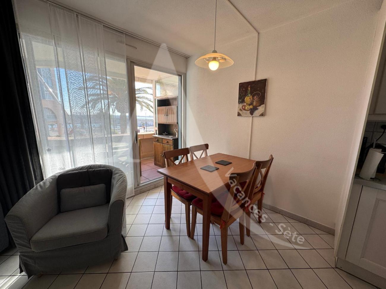 1 Chambres, Pkg, A Mi Chemin Entre Plages Et Centre Historique سُت المظهر الخارجي الصورة